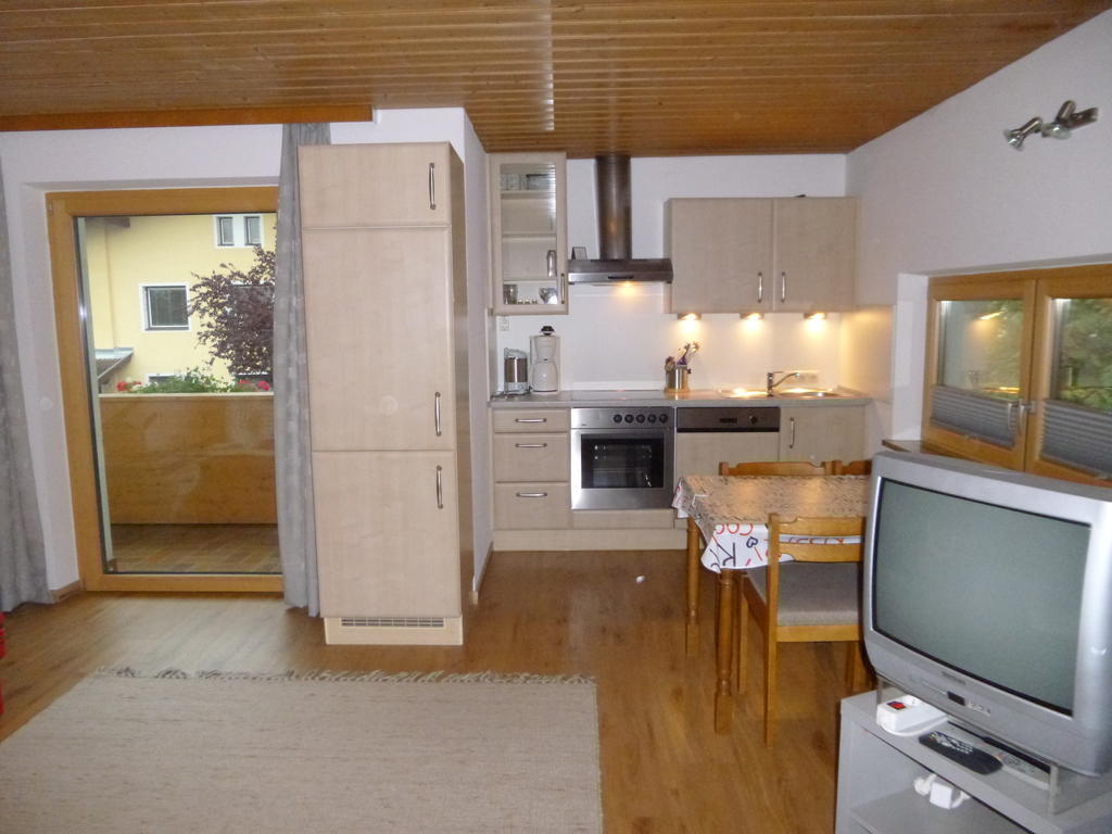 Ferienwohnungen Sommavilla 플메스 객실 사진